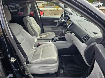 2016 Honda Pilot AWD 4dr Elite with DVD Rear Entertainment System and Navigation