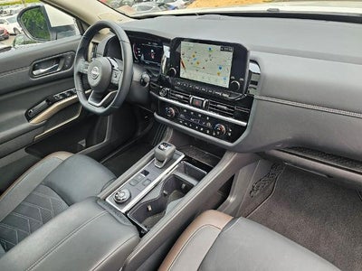 2024 Nissan Pathfinder Platinum 4WD