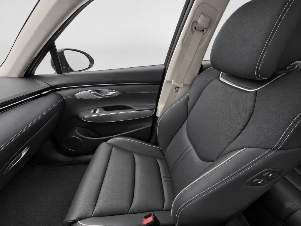 2024 Genesis Electrified GV70 Advanced AWD