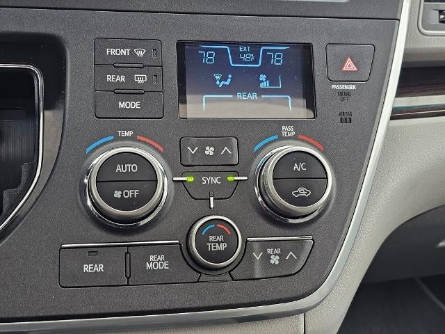 2015 Toyota Sienna 5dr 8-Pass Van XLE FWD (Natl)