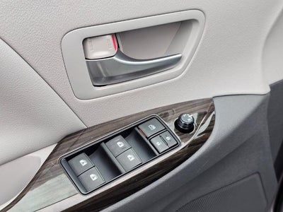 2015 Toyota Sienna 5dr 8-Pass Van XLE FWD (Natl)