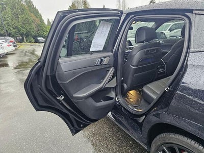 2022 BMW X6 M50i Sports Activity Coupe