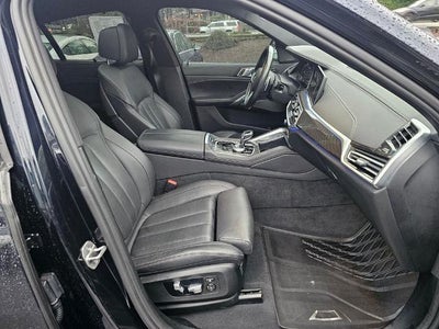 2022 BMW X6 M50i Sports Activity Coupe