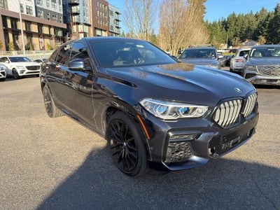 2022 BMW X6 M50i Sports Activity Coupe