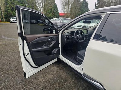 2022 Nissan Rogue AWD SL