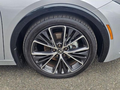 2026 Toyota Prius Limited AWD (Natl)