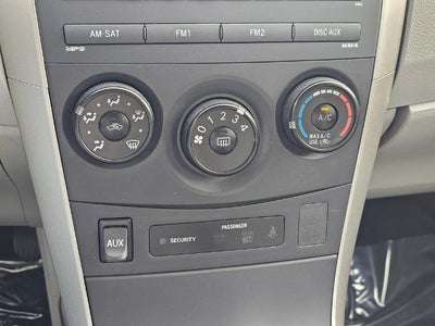 2009 Toyota Corolla 4dr Sdn Auto (Natl)