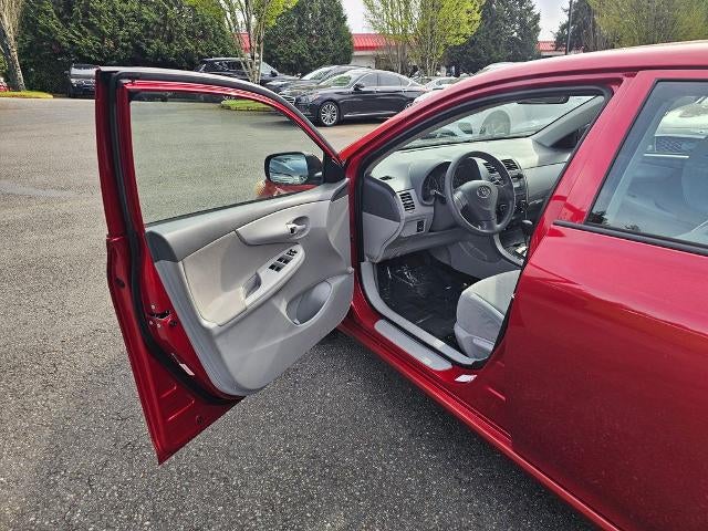 2009 Toyota Corolla 4dr Sdn Auto (Natl)