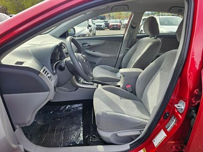 2009 Toyota Corolla 4dr Sdn Auto (Natl)