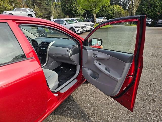 2009 Toyota Corolla 4dr Sdn Auto (Natl)