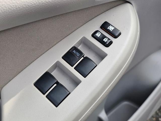 2009 Toyota Corolla 4dr Sdn Auto (Natl)