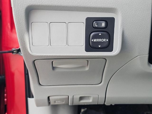 2009 Toyota Corolla 4dr Sdn Auto (Natl)