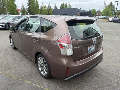 2015 Toyota Prius v 5dr Wgn Five (Natl)