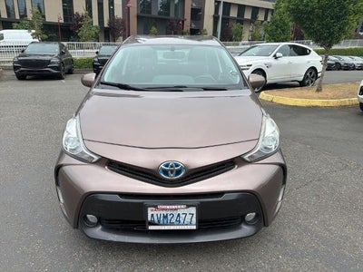 2015 Toyota Prius v 5dr Wgn Five (Natl)