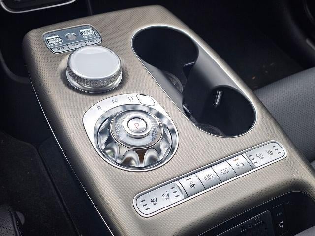 2023 Genesis GV60 Advanced AWD