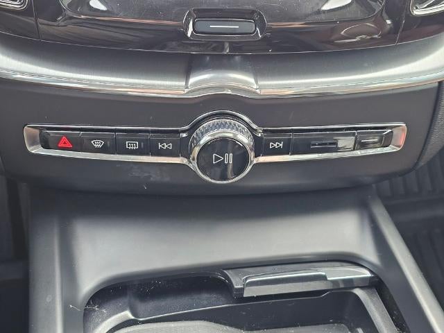 2019 Volvo XC60 T5 AWD Momentum