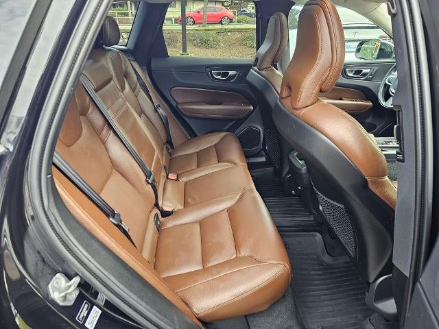 2019 Volvo XC60 T5 AWD Momentum