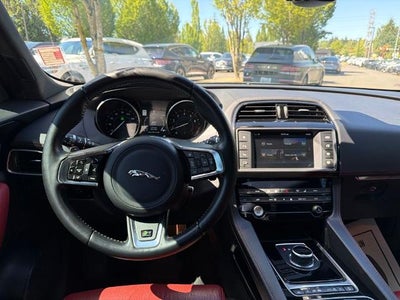 2017 Jaguar F-PACE 35t R-Sport AWD
