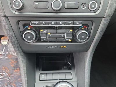 2013 Volkswagen Golf R 4dr HB