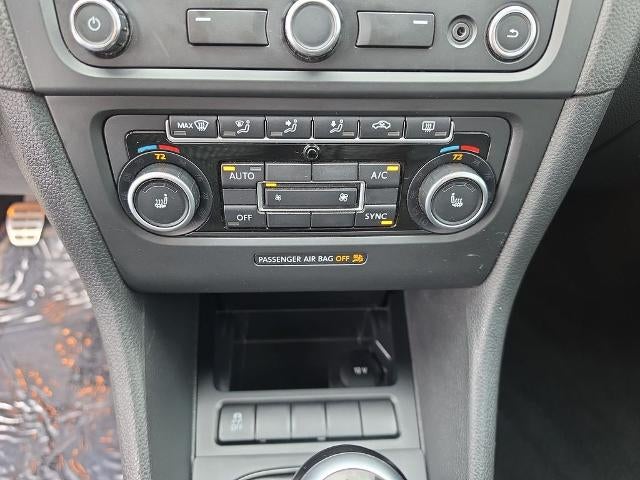 2013 Volkswagen Golf R 4dr HB