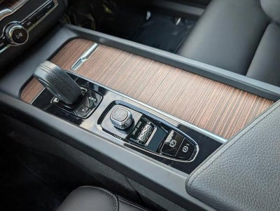 2021 Volvo XC60 Recharge T8 eAWD PHEV Inscription Expression