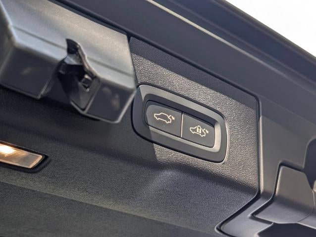 2021 Volvo XC60 Recharge T8 eAWD PHEV Inscription Expression