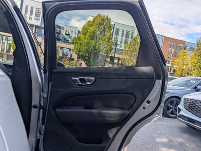 2021 Volvo XC60 Recharge T8 eAWD PHEV Inscription Expression