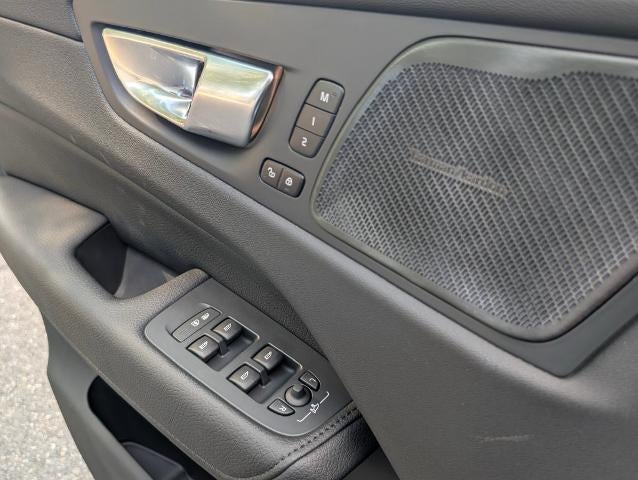 2021 Volvo XC60 Recharge T8 eAWD PHEV Inscription Expression