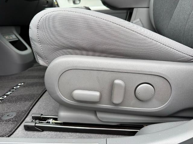 2025 Hyundai IONIQ 5 SE AWD