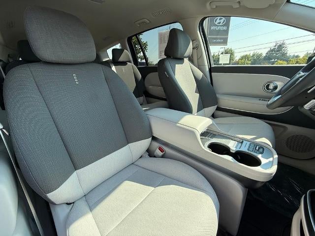 2026 Hyundai IONIQ 9 SE AWD