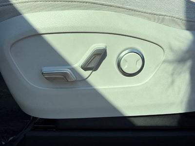 2026 Hyundai IONIQ 9 SE AWD