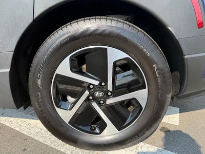 2026 Hyundai IONIQ 9 SE AWD