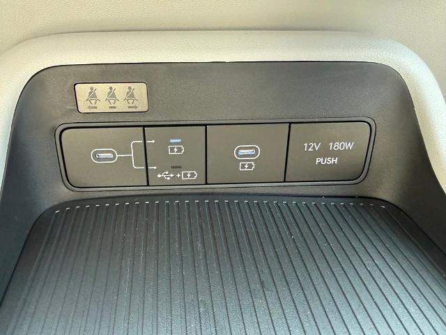 2026 Hyundai KONA SE AWD