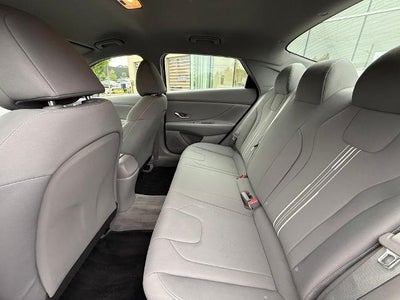 2023 Hyundai ELANTRA SEL IVT