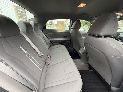 2023 Hyundai ELANTRA SEL IVT