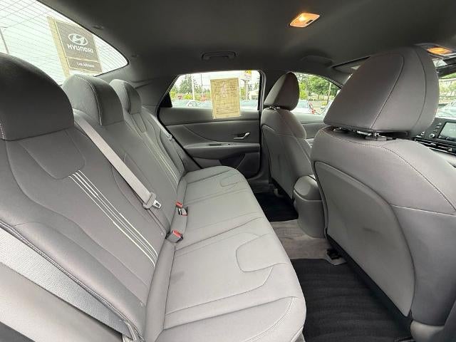 2023 Hyundai ELANTRA SEL IVT