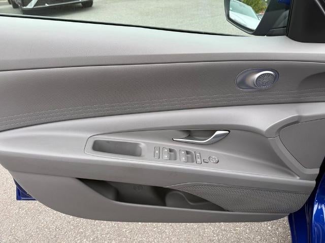 2023 Hyundai ELANTRA SEL IVT