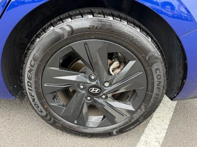 2023 Hyundai ELANTRA SEL IVT