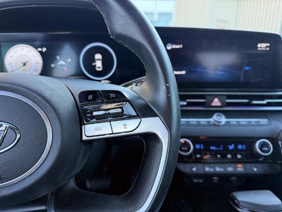 2022 Hyundai ELANTRA Limited IVT