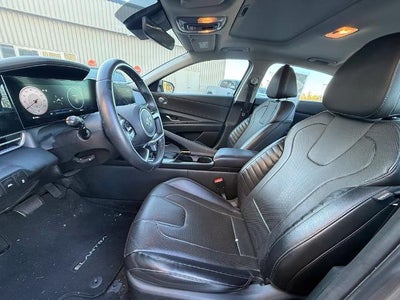 2022 Hyundai ELANTRA Limited IVT