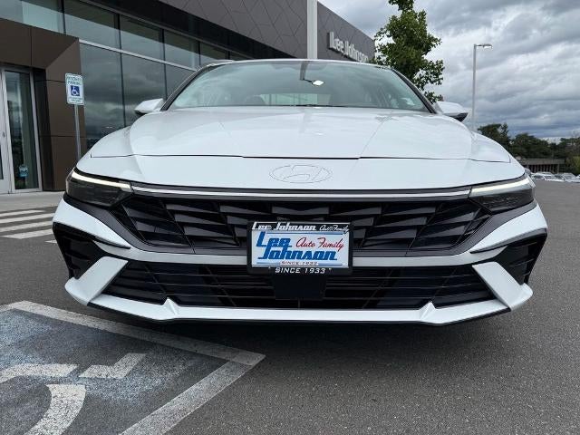 2025 Hyundai ELANTRA Limited IVT