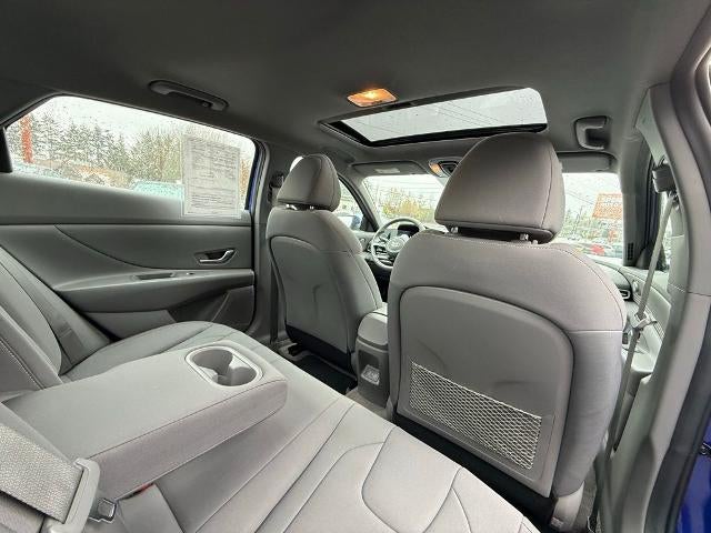 2024 Hyundai ELANTRA SEL IVT