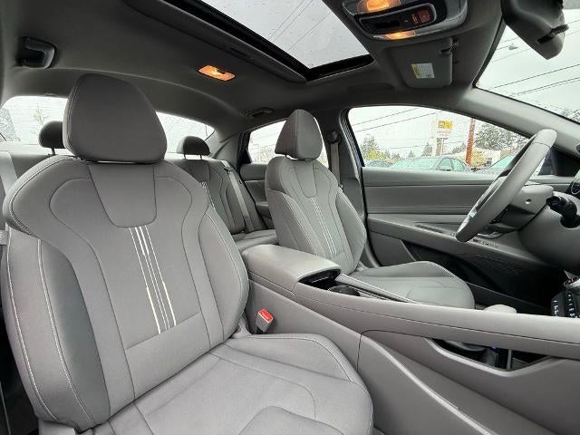 2024 Hyundai ELANTRA SEL IVT