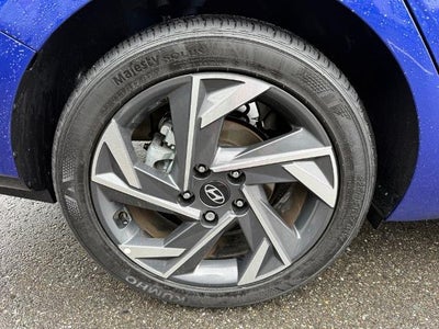 2024 Hyundai ELANTRA SEL IVT