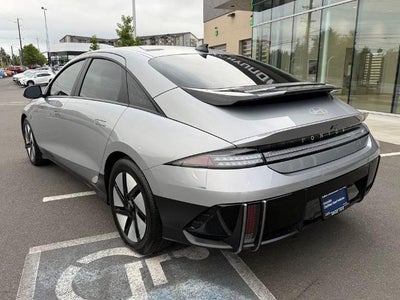 2025 Hyundai IONIQ 6 SE Standard Range RWD