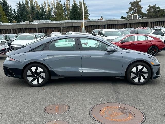2024 Hyundai IONIQ 6 SE Standard Range RWD