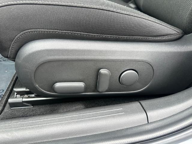 2024 Hyundai IONIQ 6 SE Standard Range RWD