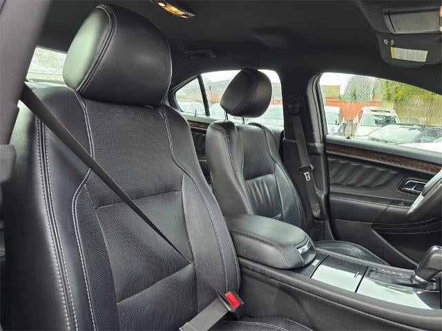 2017 Ford Taurus Limited FWD