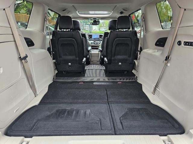 2018 Chrysler Pacifica Limited FWD