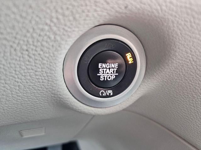 2018 Chrysler Pacifica Limited FWD